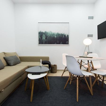Appartamento Gorgeous Brasov Flat With Patio And Mountain Views Esterno foto