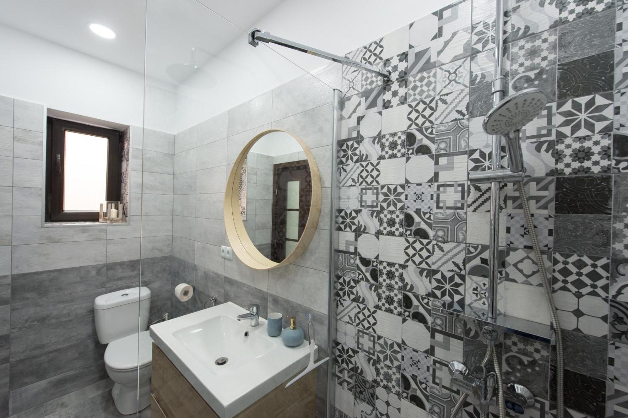 Appartamento Gorgeous Brasov Flat With Patio And Mountain Views Esterno foto